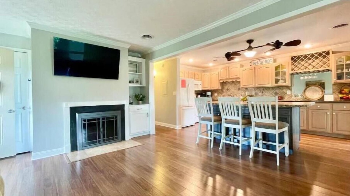 Bronston Condo | Cumberland Condo WB 36-3