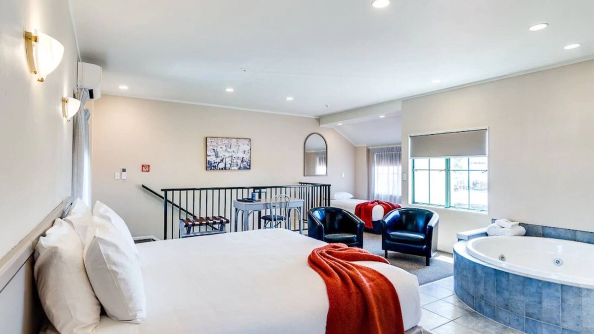 Hastings Hotel | Cumberland Court Motel