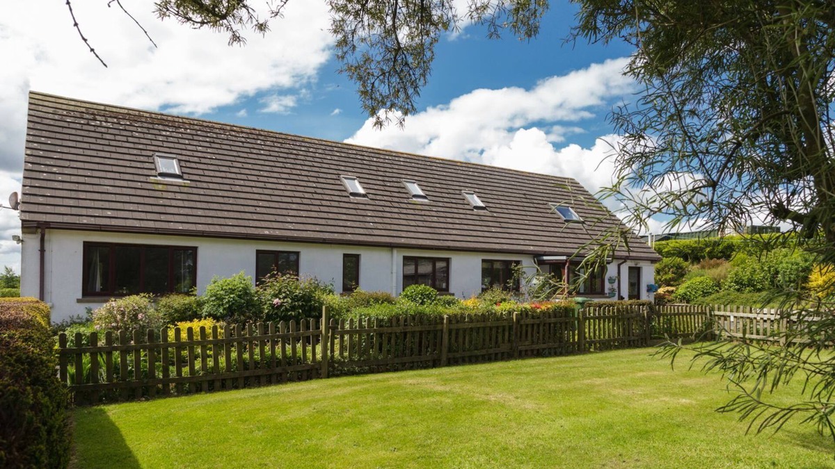 Baldrine Apartment | Cummal Beg is situated in a quiet area of the island between Douglas and Laxey, surrounded by farmla