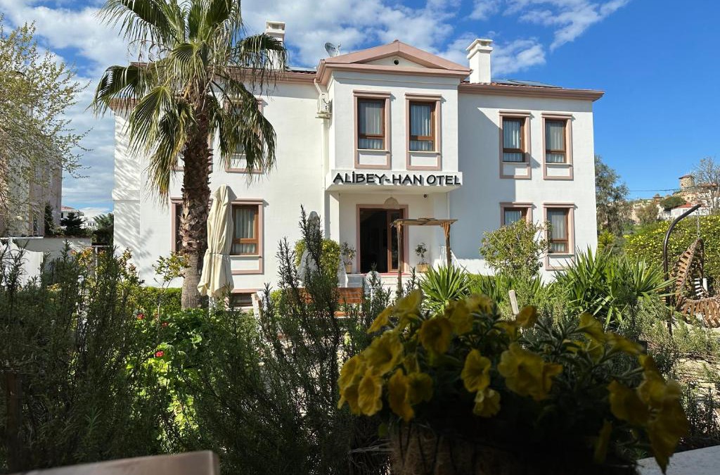 Ayvalik City Center Hotel | Cunda Alibeyhan Otel