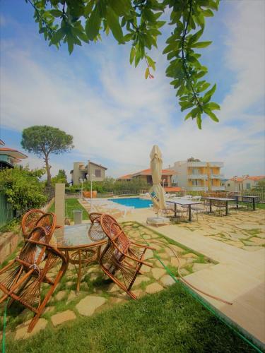 Mithatpasa Hotel | Cunda Kordon Otel