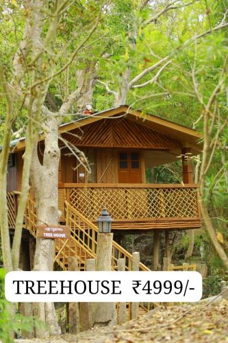 Maraiyur Bed & Breakfast | Cure Monastery Family Resort