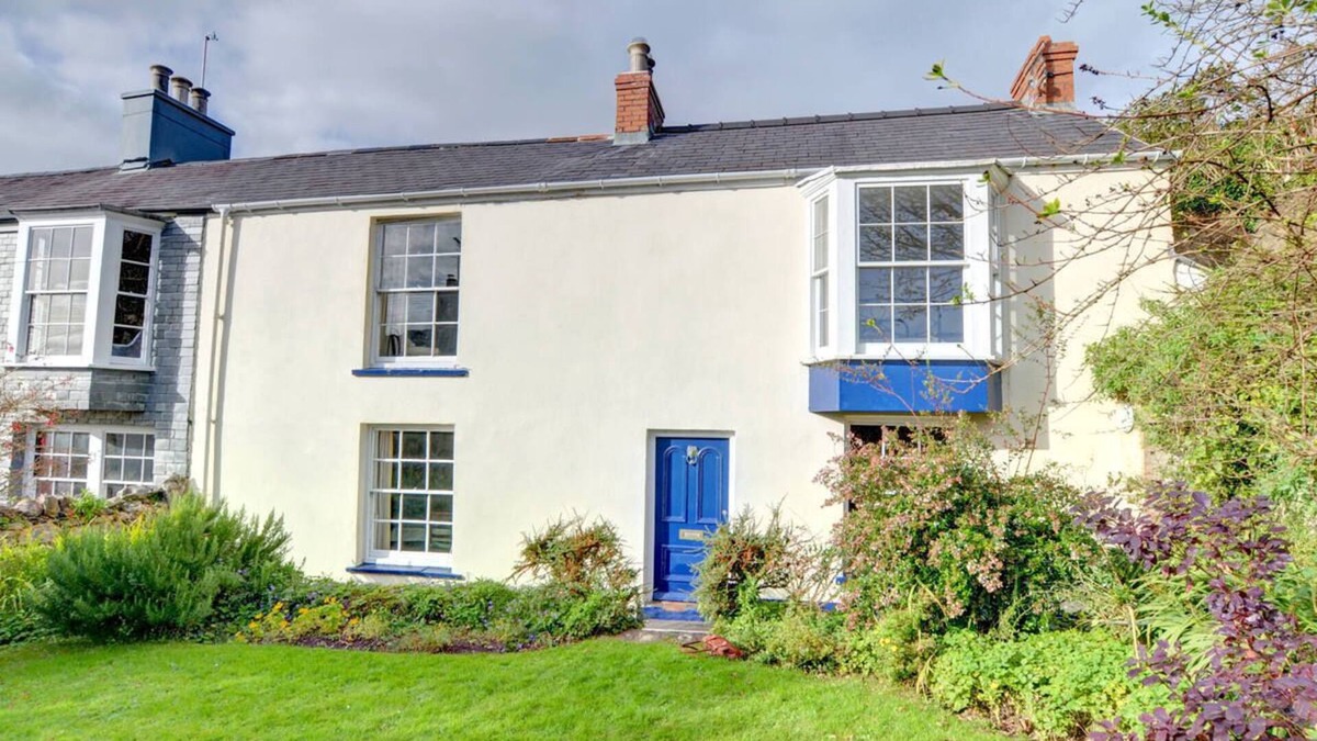 Manorbier House | Curlew Cottage in the beautiful Tenby