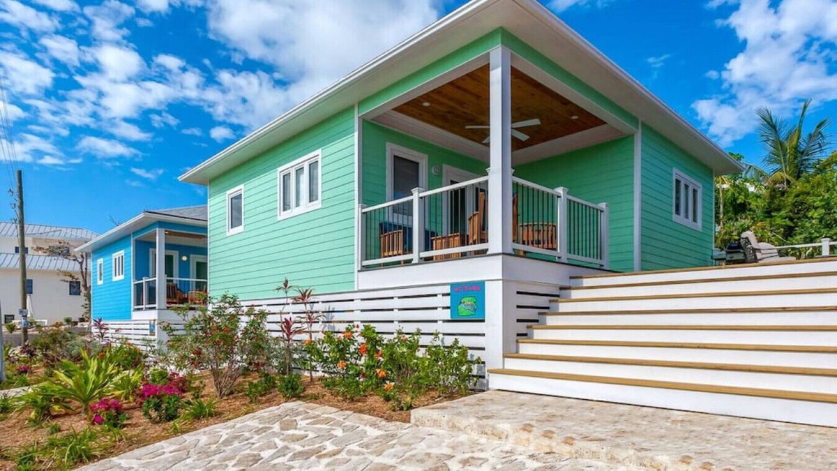 Great Guana Cay Cottage | Curly Tail Cottage - Guana Cay, in the Settlement