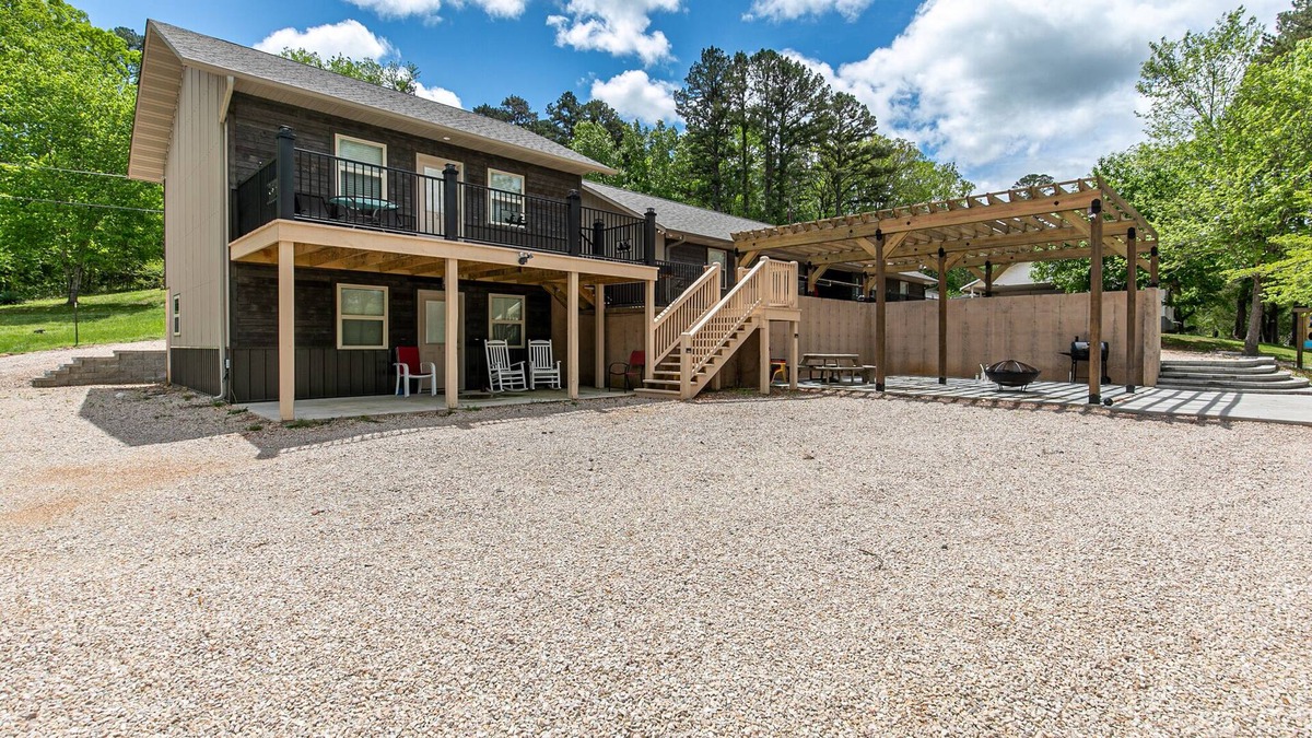 Van Buren Condo | Current Luxury River Cabin Condo 3