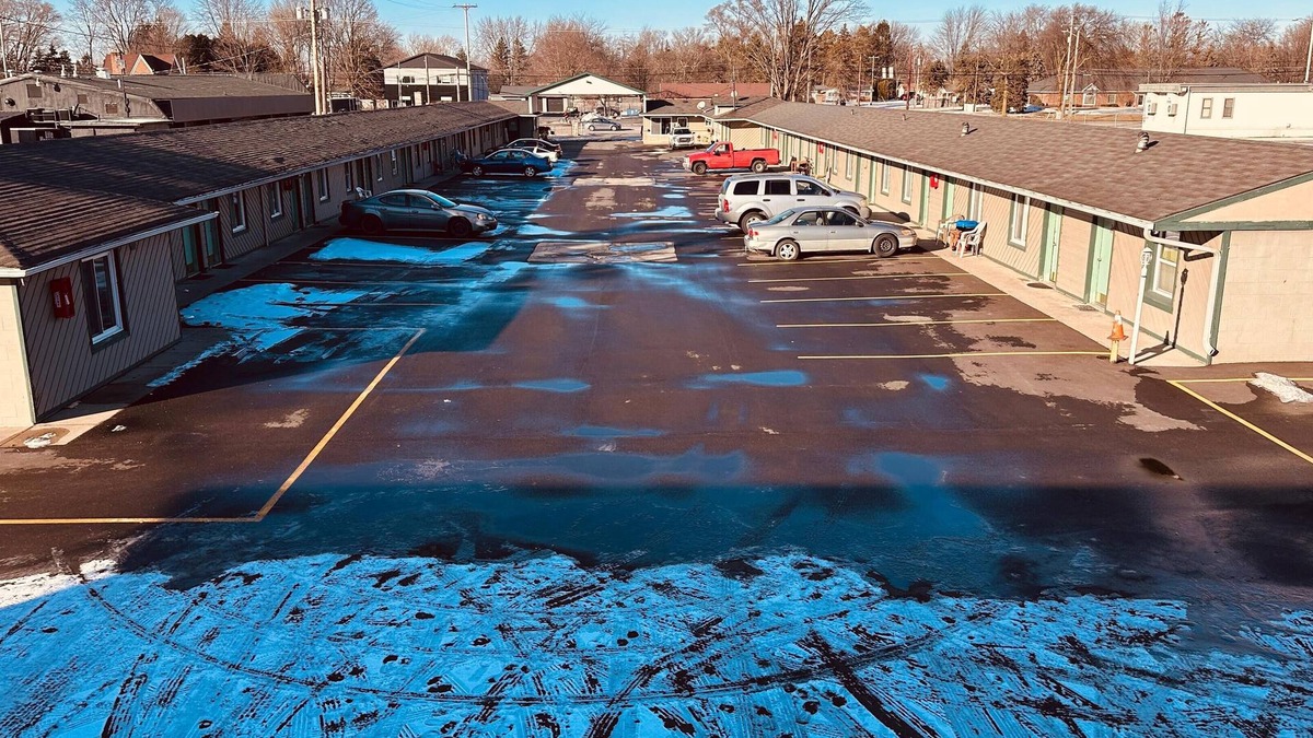 Shields Hotel | Curry’s Motel by OYO Saginaw MI