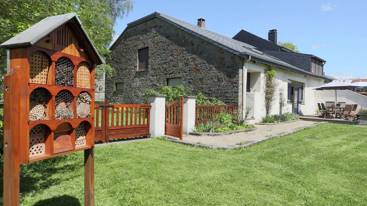 Tenneville House | Cushy Holiday Home with Fenced Garden