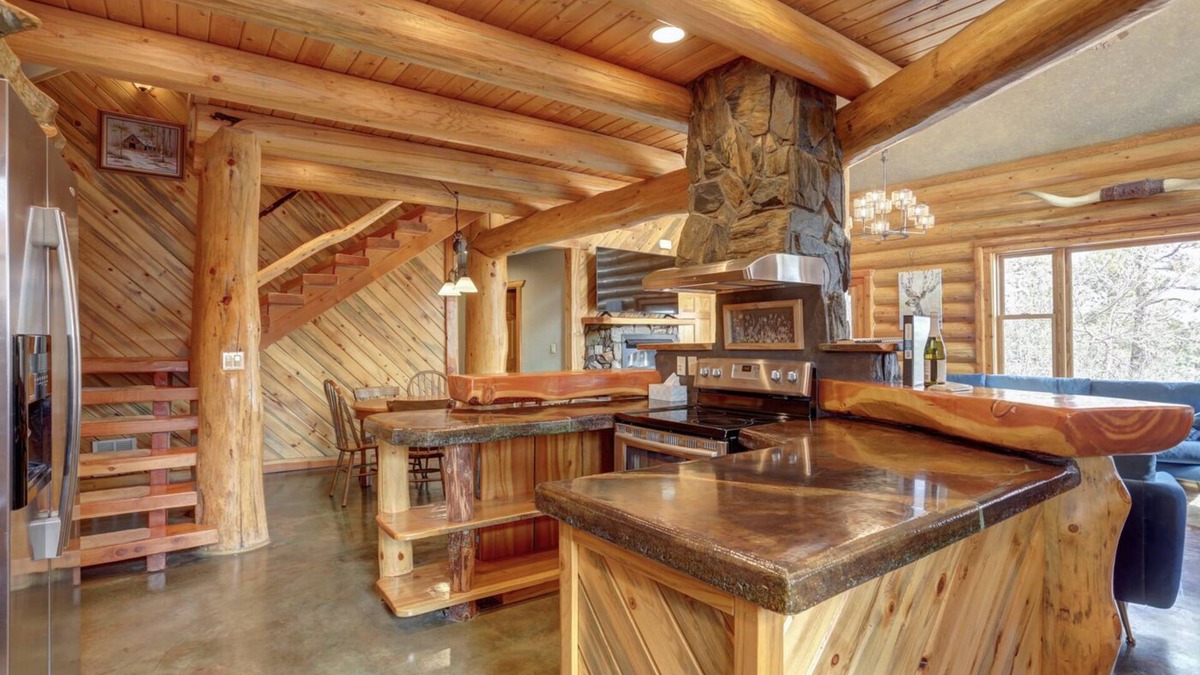 Hermosa Cabin | Custom Black Hills Log Home w/views, Secluded, Only 12 miles to Mt Rushmore!
