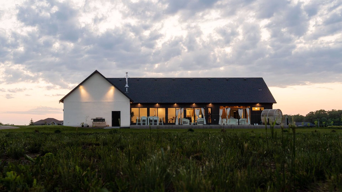 New Bothwell House | Custom cozy home on the river