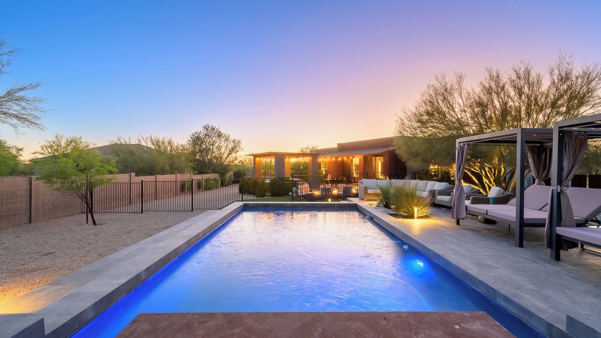 Desert View Village House | Custom Desert Modern 5 bedroom including Casita! Pickleball, Hot-Tub, Put-Put