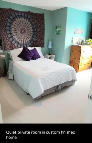 Collingwood House | Custom finished, warm, relaxing room