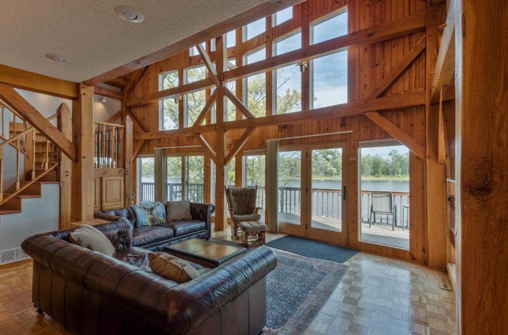 Marquette House | Custom Waterfront Lodge, 4 bed, 4 Bath, Sleeps 12!