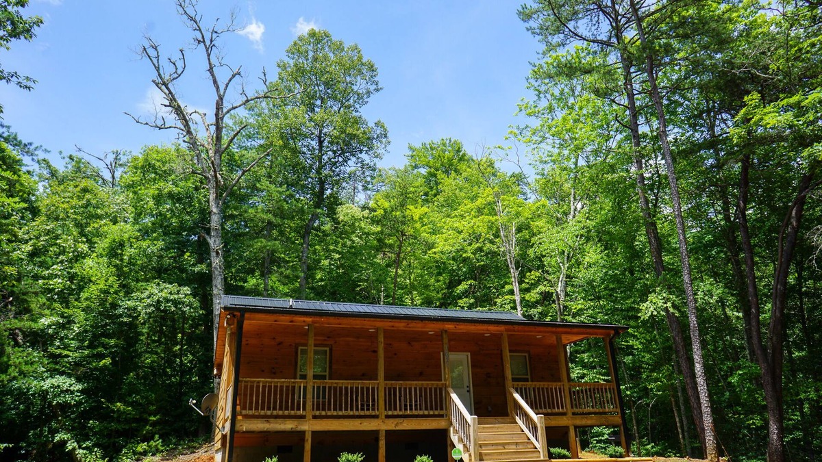 Cherokee Cabin | Customer Appreciation Year! See Discount information in Ad