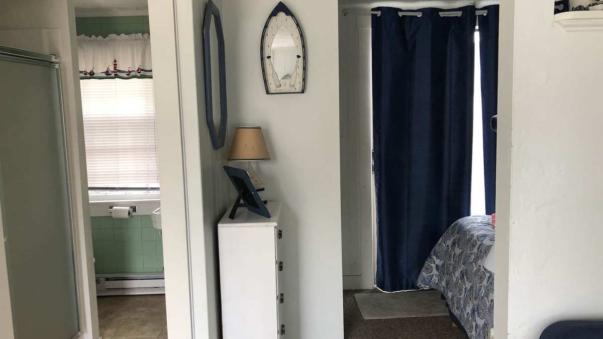 Dennis Port Condo | Cute 1 Bedroom efficiency Condo At Glendon Beach With Inground Pool