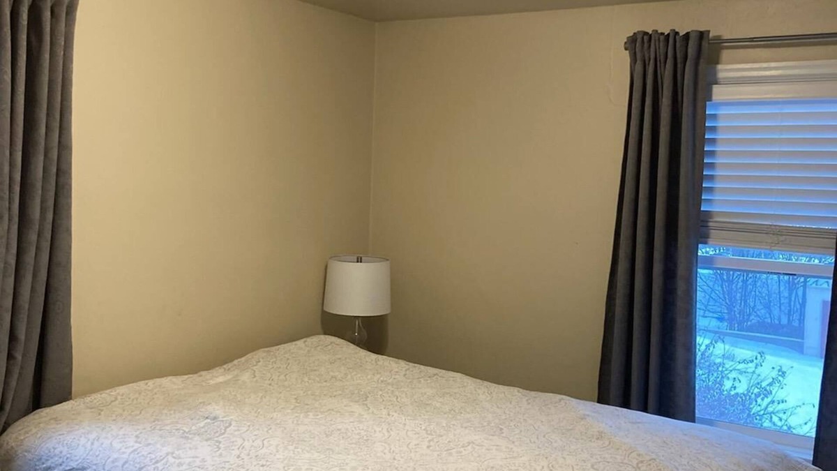 Pullman Apartment | Cute 2bed/1bath apartment steps from downtown Pullman!