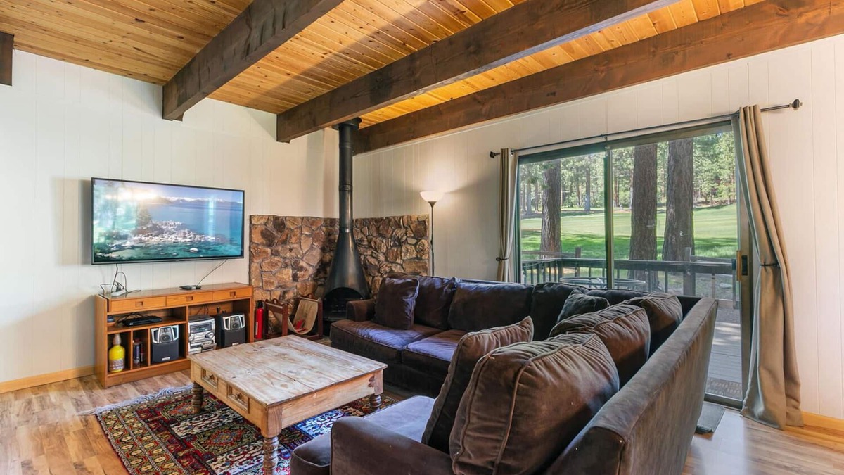 Incline Village Cabin | Cute 3 Bedroom on the Golf Course (CC6)