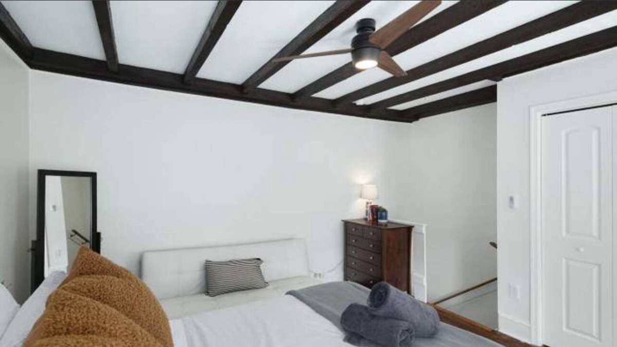 Manayunk Apartment | Cute and Cozy Conveniently located One bedroom Apt