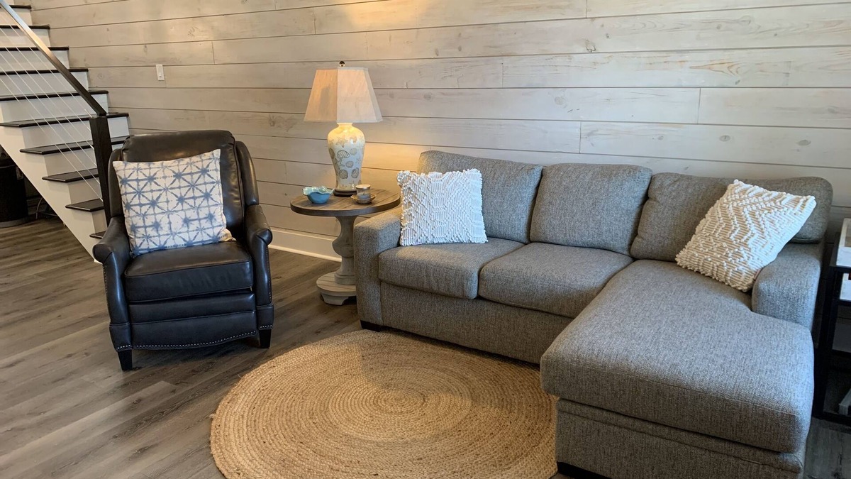 San Jacinto House | Cute Beach Cottage Loft only 2 Blocks from Galveston Seawall