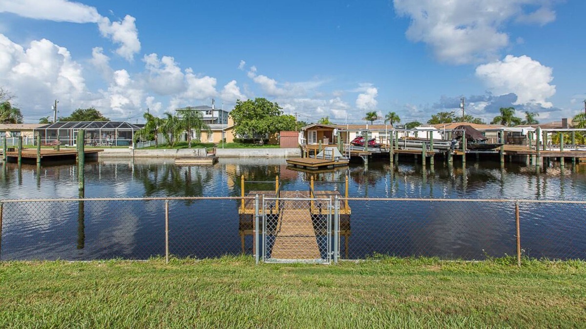 Sea Ranch On The Gulf House | Cute & Comfy 2 BR- Waterfront Home!