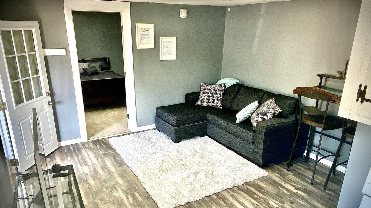 Ellerslie Cottage | Cute Cottage at Mavi Ev