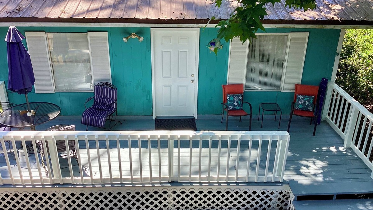 Dauphin Island Cottage | Cute Cottage, Pet Friendly- near public beach