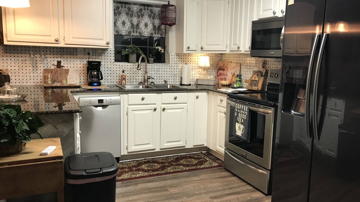 Lindale Other | Cute country cottage
