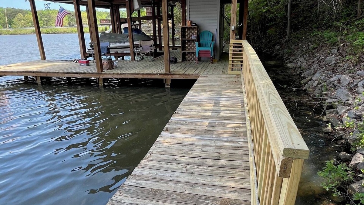 Bracey House | Cute & Cozy 3BR 2BA Waterfront Lake Gaston - Great Creek Bracey, Va