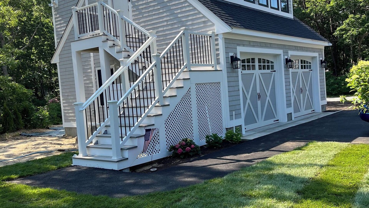 Mashpee House | Cute, cozy and newly built bungalow on private street awaits your Capecod visit.