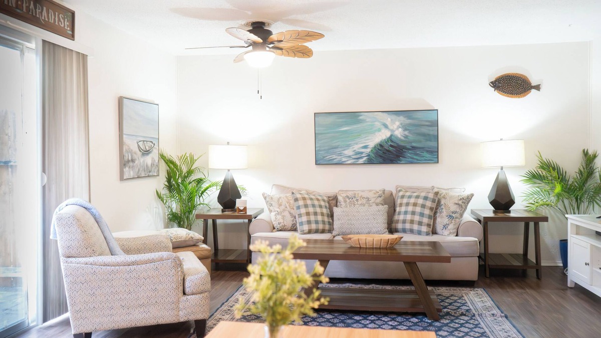 Bay Area Condo | Cute! Cozy Corpus Christi Condo with All the Essentials. Minutes From Everything