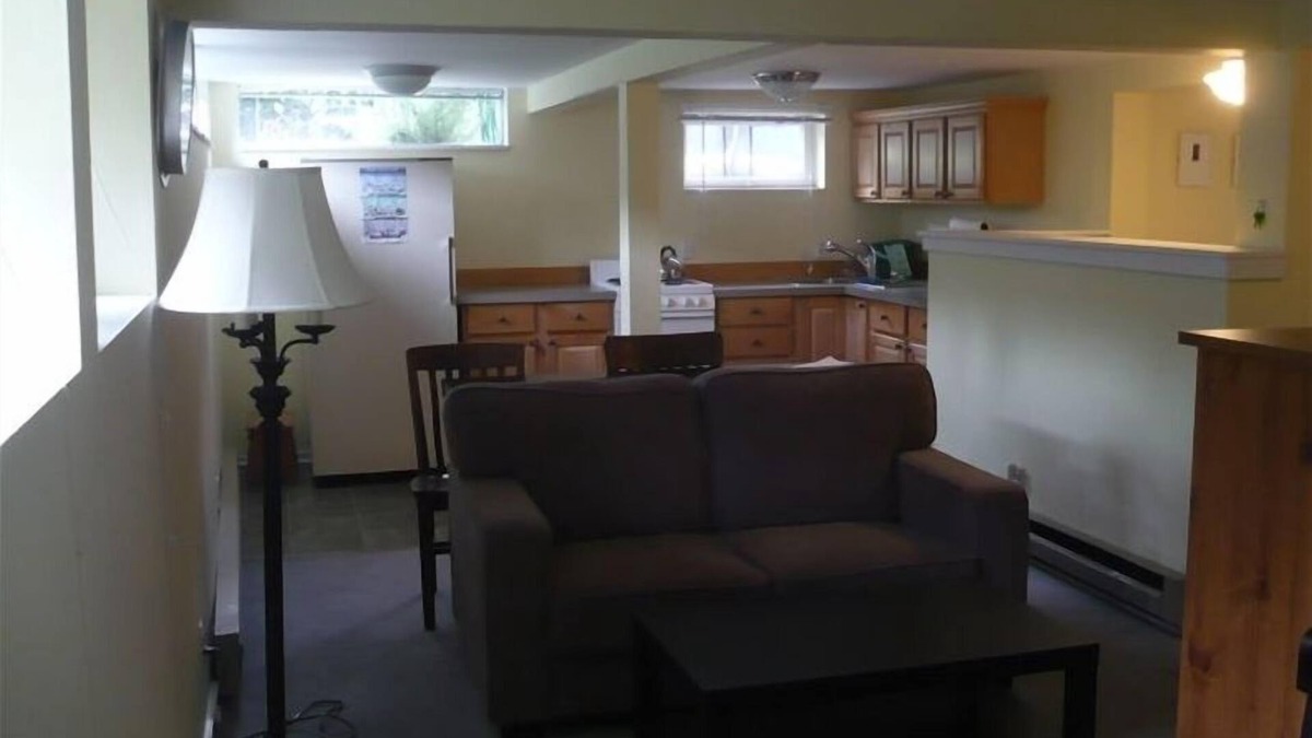 Minor Apartment | Cute Efficiency Studio 2 Miles to Downtown Seattle