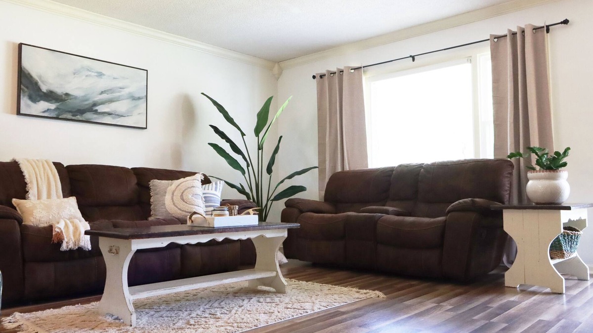 Madison House | Cute home in the HEART of Madison