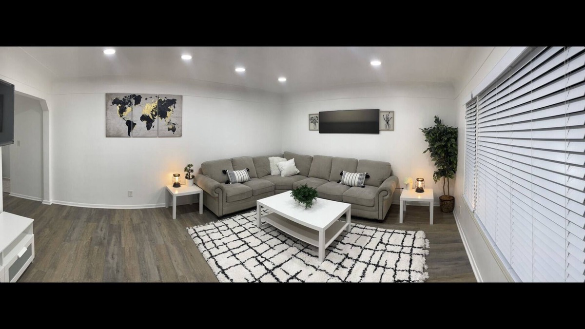 Sterling Heights House | Cute-n-Cozy Home Near Beaumont Troy
