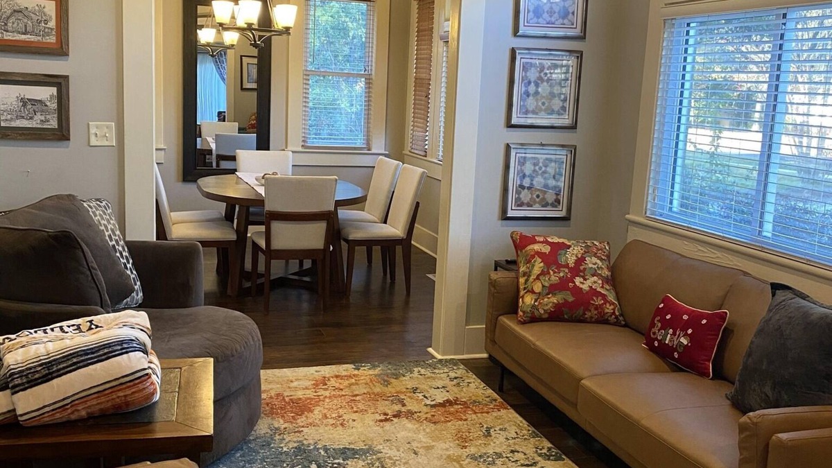 Opelika House | Cute Near Historic District House