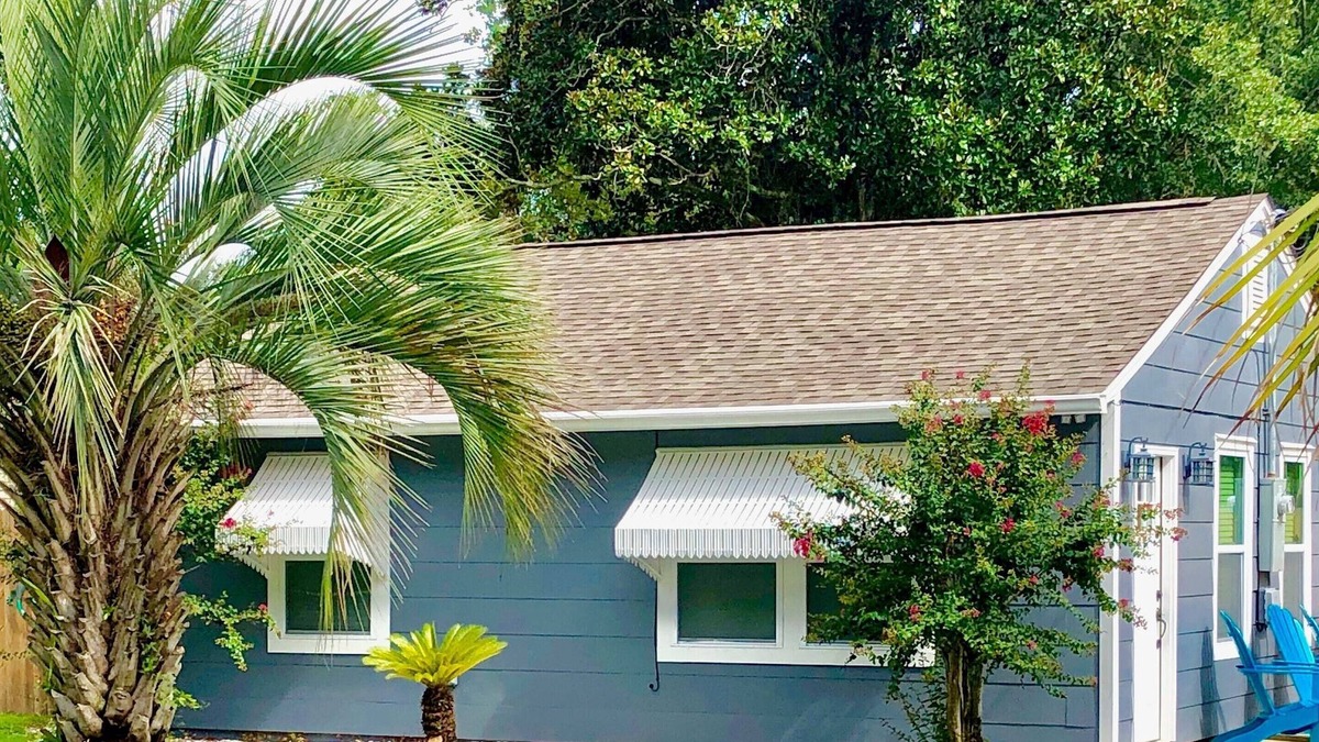 West Pensacola House | Cute, Peaceful Home, Centrally Located in West Pensacola