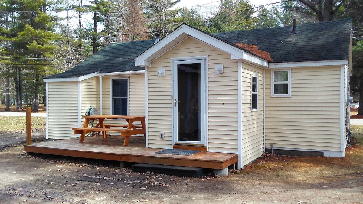 Tawas City Cottage | Cute, Petite Cottage/ East Tawas w/fishing boat access for Lake Tawas 1/8 mile