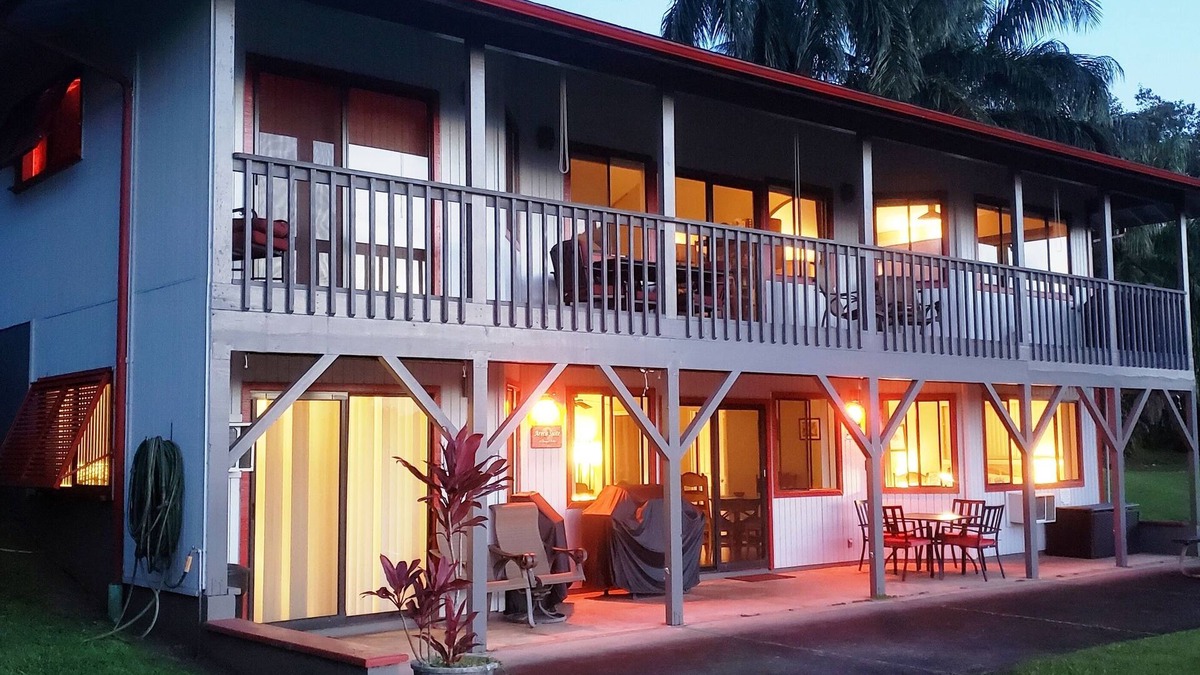 Pauwela Apartment | Cute, Private & Tranquil Hideaway, Ocean Views. Near Hana Hwy. A/C.