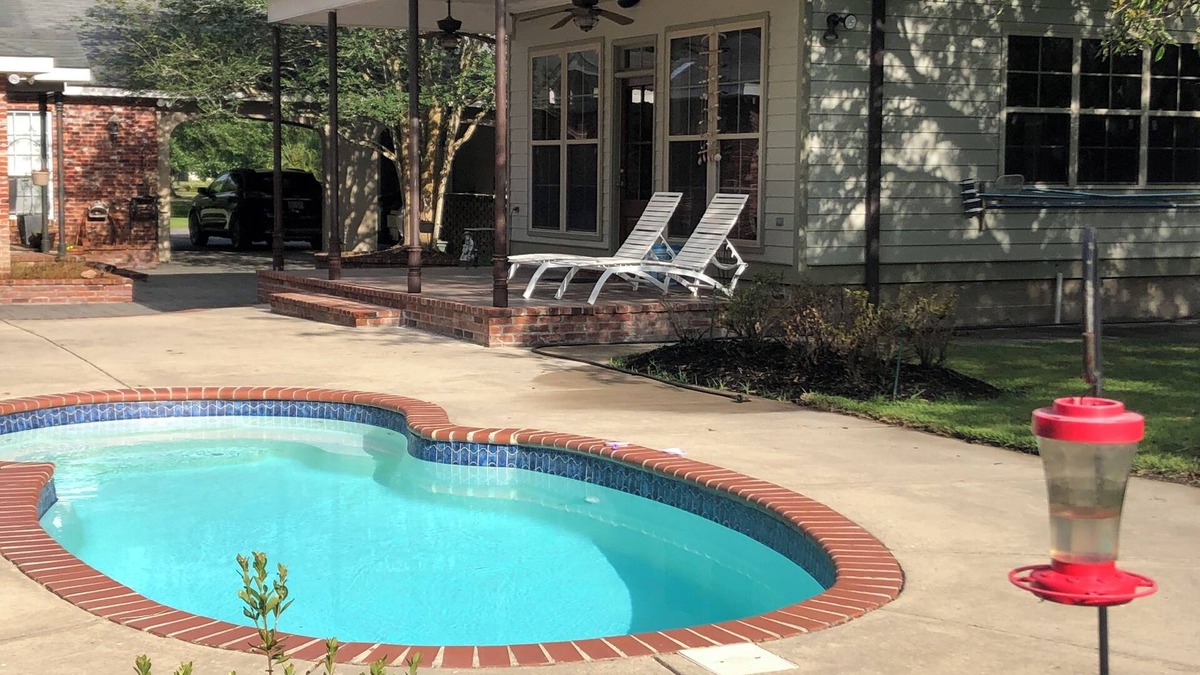 Chackbay Cottage | Cute Quiet Cottage on Bayou, Nature Setting with Pool!