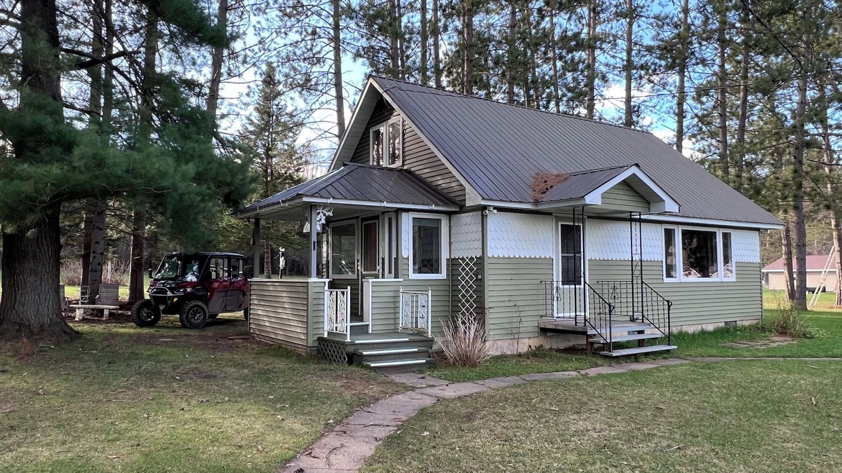 Stambaugh House | Cute, quiet place in the north woods