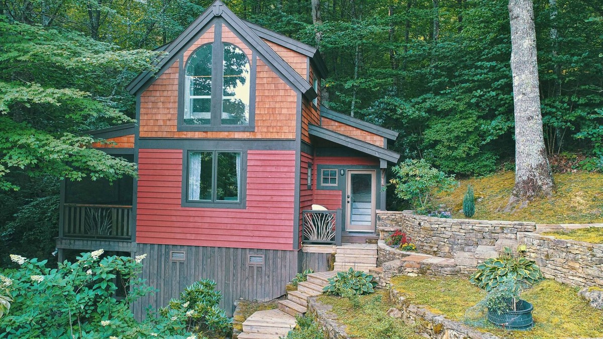 Hamburg Cabin | Cute Well Appointed Cabin, Lake Glenville Access, Close to Cashiers,Pet Friendly