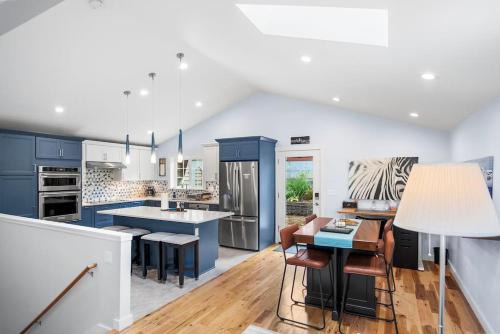 Fairmount Park House | Cute West Seattle Home w Firepit
