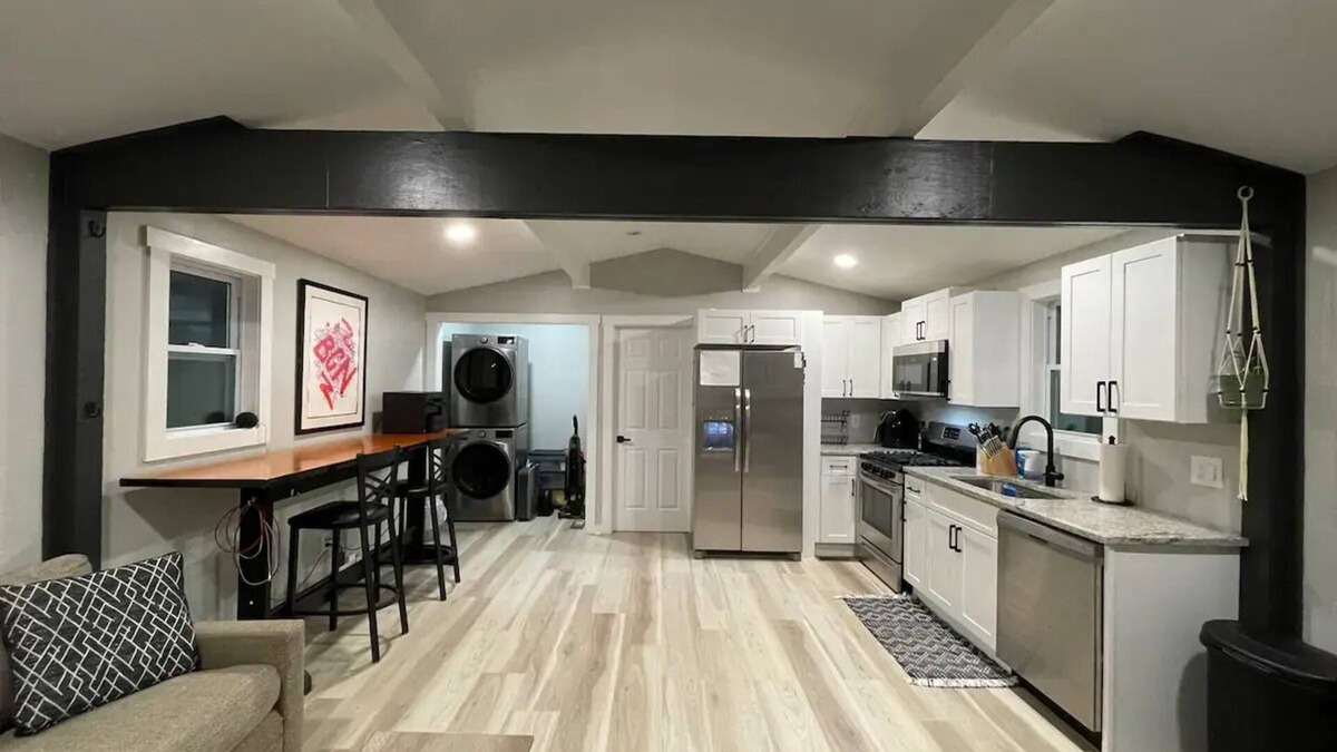 Carrollton House | Cutest Bungalow in Carrollton