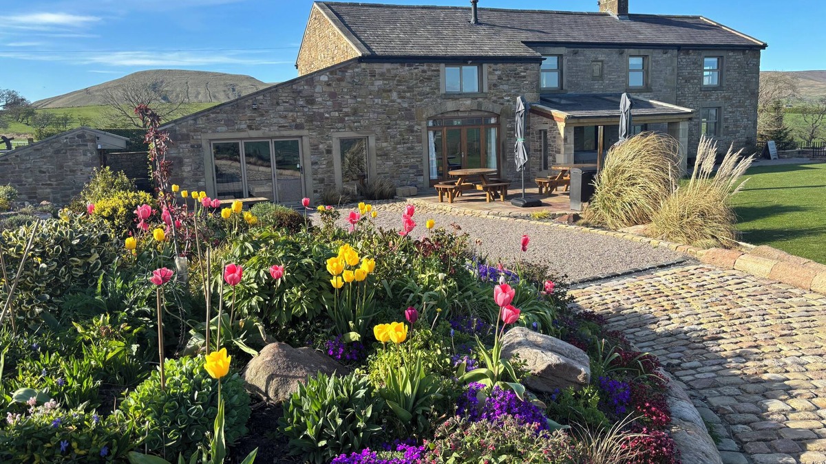 Preston Cottage | CUTHBERT HILL FARM, pet friendly, luxury holiday cottage in Chipping