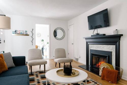 Brecksville House | Cuyahoga Valley NP, Dog Friendly, Boston Mills Ski