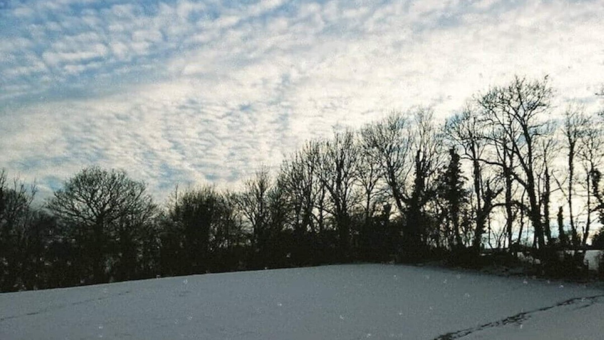 Carmarthen Other | Cwmderi, a green valley.