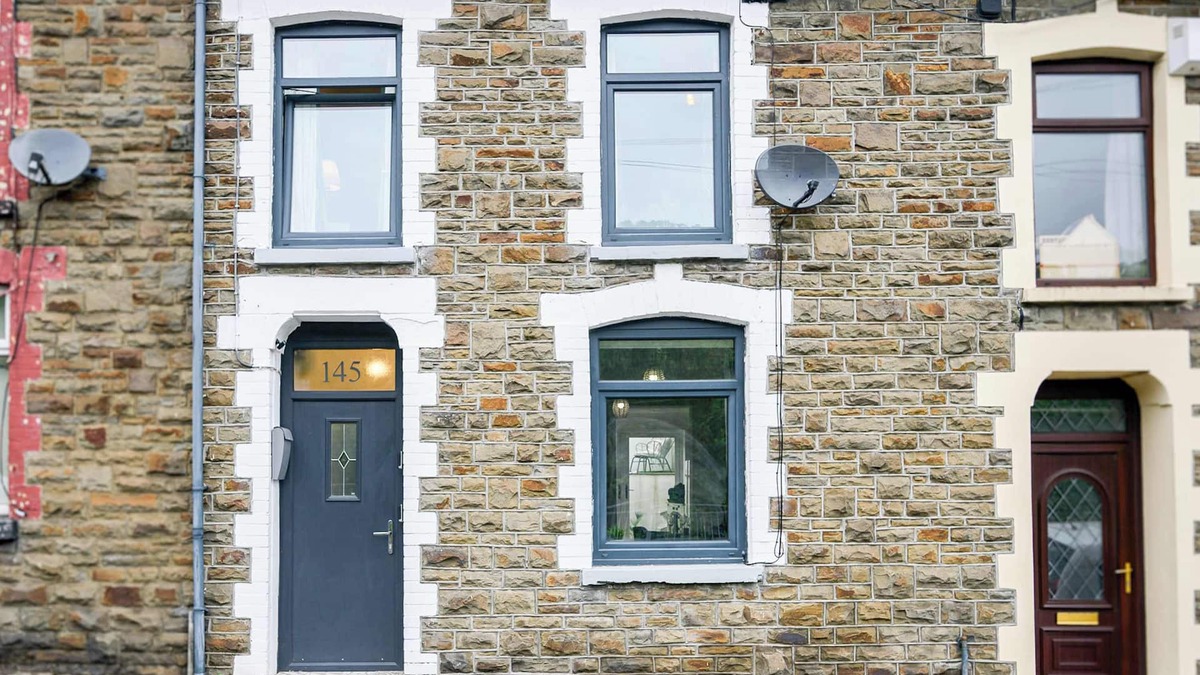 Treorchy House | Cwmparc Cottage Rhondda Valley by StayStaycations
