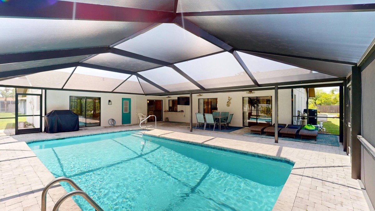 Biggar House | Cypress House Private SALTWATER pool. Great location, 7 miles to the beach!