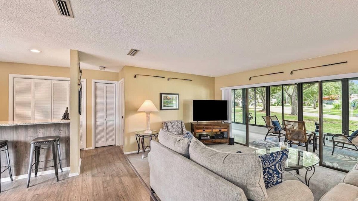 East Lake Woodlands House | Cypress Place | Your Serene Retreat near Tampa!