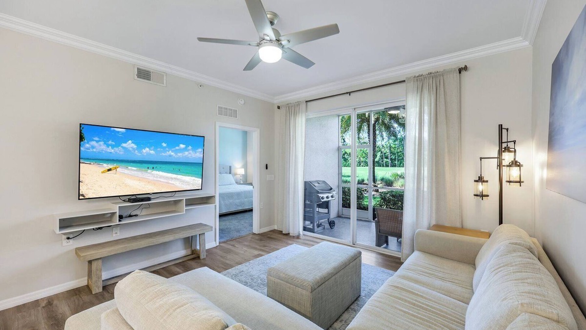 Naples Condo | Cypress Trace at Cypress Woods Golf & Country Club