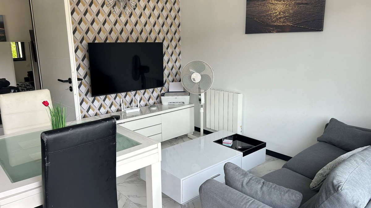 Saint-Loubes Apartment | Dépendance Région Bordelaise 10 min de Bordeaux