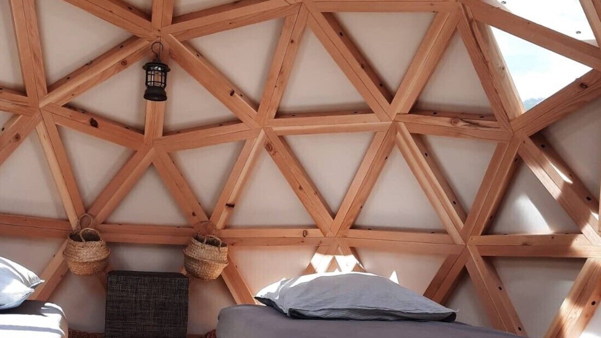 Jassat Cabin | Dôme Géodésique - Cocooning "pour une Nuit Presque à la Belle Étoile"